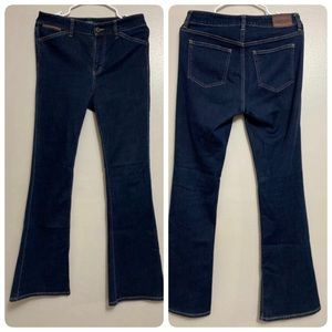 Size 6 women’s RL jeans